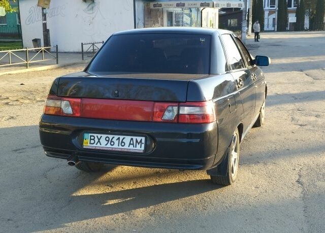 Чорний ВАЗ 2110, об'ємом двигуна 1.6 л та пробігом 128 тис. км за 2400 $, фото 3 на Automoto.ua