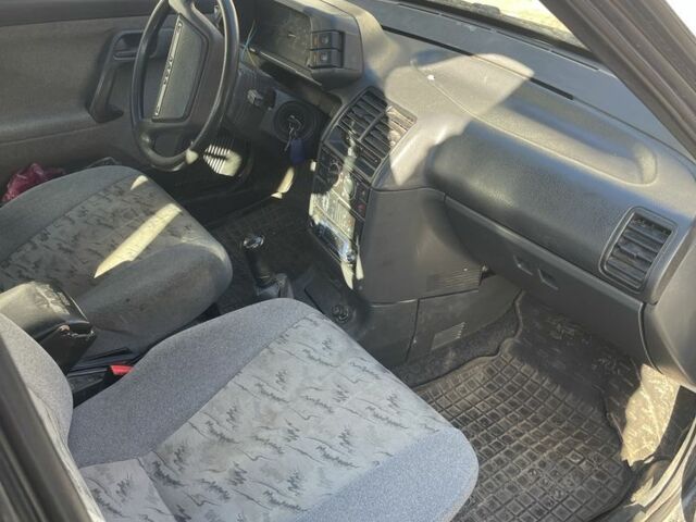 Черный ВАЗ 2110, объемом двигателя 1.6 л и пробегом 215 тыс. км за 950 $, фото 6 на Automoto.ua