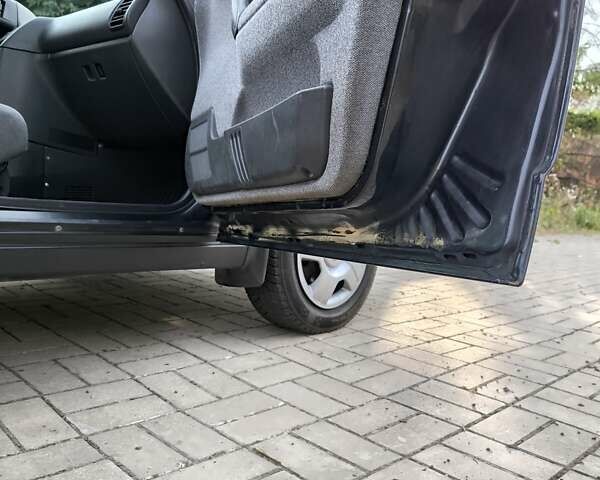 Черный ВАЗ 2110, объемом двигателя 1.6 л и пробегом 105 тыс. км за 2950 $, фото 24 на Automoto.ua