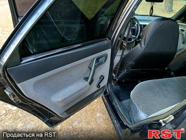 Чорний ВАЗ 2110, об'ємом двигуна 1.6 л та пробігом 213 тис. км за 2450 $, фото 7 на Automoto.ua