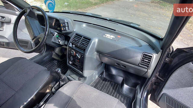 Чорний ВАЗ 2110, об'ємом двигуна 1.6 л та пробігом 182 тис. км за 2150 $, фото 29 на Automoto.ua