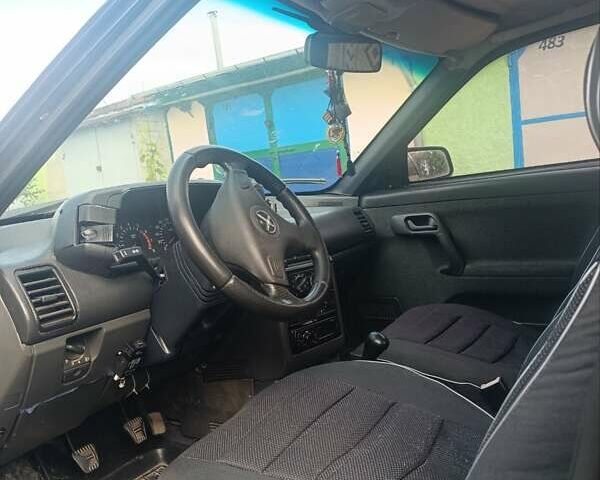 Черный ВАЗ 2110, объемом двигателя 1.5 л и пробегом 250 тыс. км за 1800 $, фото 4 на Automoto.ua
