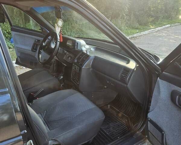 Черный ВАЗ 2110, объемом двигателя 1.6 л и пробегом 115 тыс. км за 2400 $, фото 11 на Automoto.ua