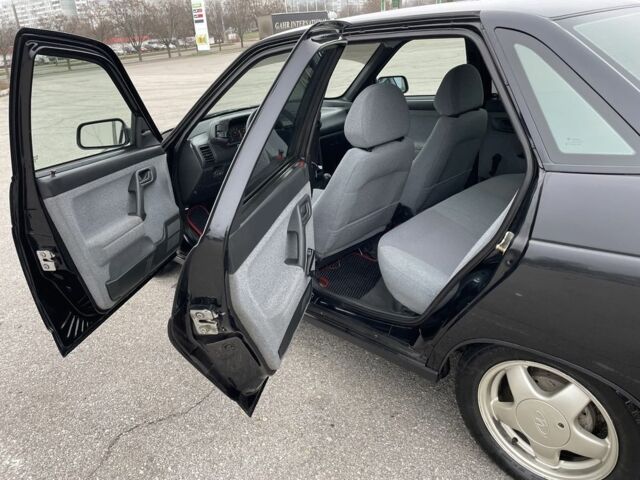 Чорний ВАЗ 2110, об'ємом двигуна 1.6 л та пробігом 85 тис. км за 2800 $, фото 16 на Automoto.ua