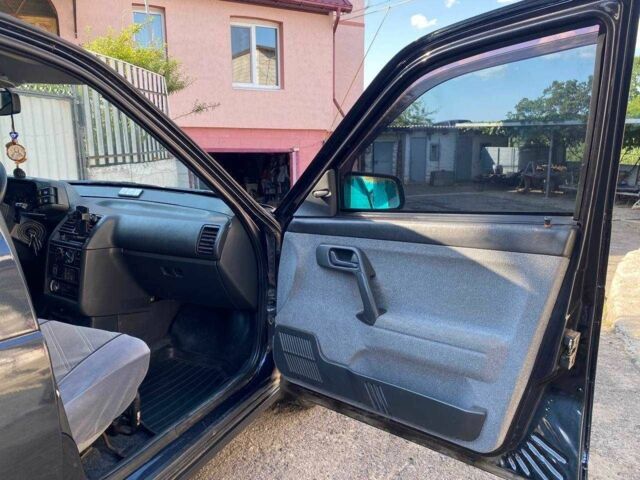 Чорний ВАЗ 2110, об'ємом двигуна 1.6 л та пробігом 160 тис. км за 2200 $, фото 4 на Automoto.ua