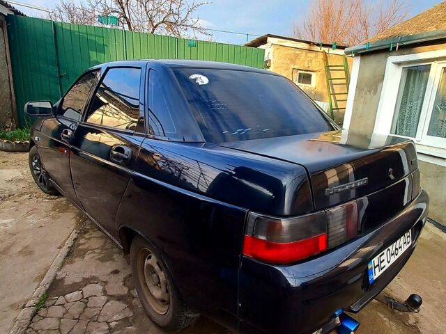 Черный ВАЗ 2110, объемом двигателя 1.6 л и пробегом 180 тыс. км за 1900 $, фото 2 на Automoto.ua