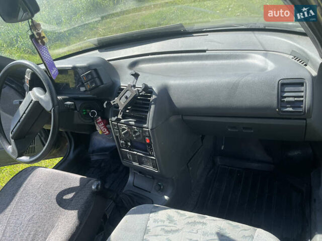 Чорний ВАЗ 2110, об'ємом двигуна 1.6 л та пробігом 260 тис. км за 2500 $, фото 10 на Automoto.ua