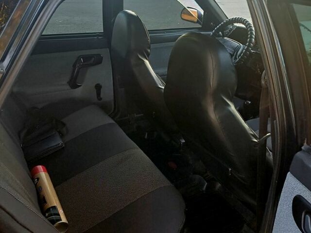 Черный ВАЗ 2110, объемом двигателя 1.6 л и пробегом 207 тыс. км за 3000 $, фото 3 на Automoto.ua