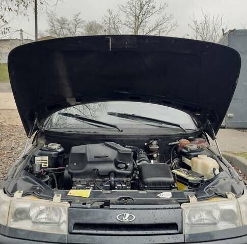 Черный ВАЗ 2110, объемом двигателя 1.6 л и пробегом 104 тыс. км за 1700 $, фото 4 на Automoto.ua