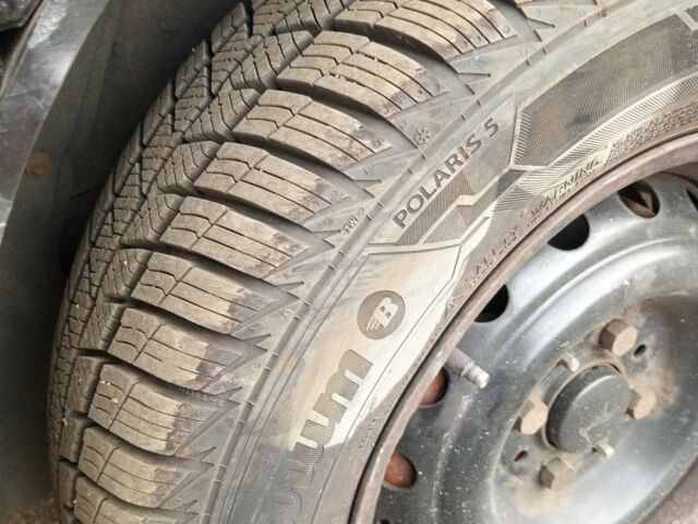 ВАЗ 2110 2007 у Броварах на Automoto.ua Чорний ВАЗ 2110, об'ємом двигуна 0 л та пробігом 200 тис. км за 956 $, фото 1 на Automoto.ua