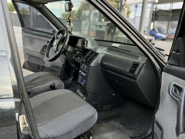 Чорний ВАЗ 2110, об'ємом двигуна 1.6 л та пробігом 222 тис. км за 1900 $, фото 8 на Automoto.ua