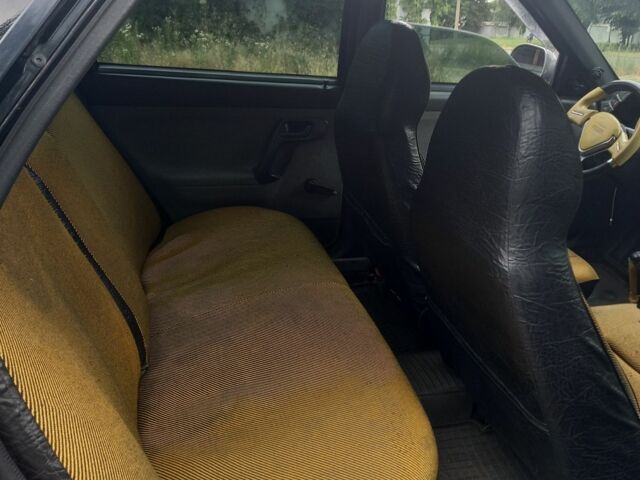 Чорний ВАЗ 2110, об'ємом двигуна 0 л та пробігом 170 тис. км за 1769 $, фото 5 на Automoto.ua