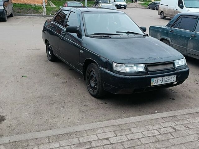 Черный ВАЗ 2110, объемом двигателя 1.5 л и пробегом 210 тыс. км за 1500 $, фото 2 на Automoto.ua
