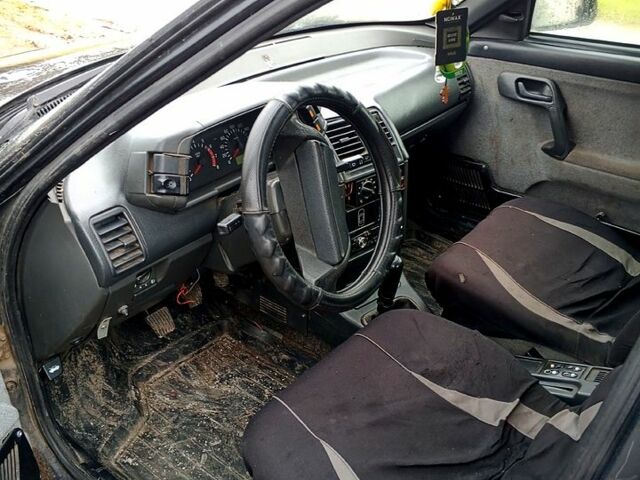 Чорний ВАЗ 2110, об'ємом двигуна 1.6 л та пробігом 234 тис. км за 1450 $, фото 3 на Automoto.ua
