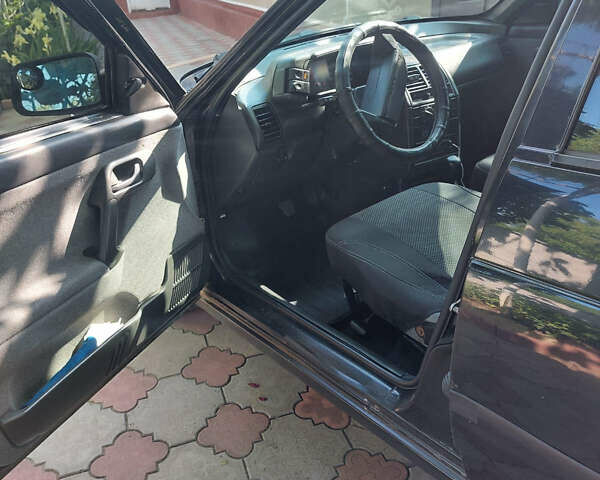 Черный ВАЗ 2110, объемом двигателя 1.6 л и пробегом 157 тыс. км за 2300 $, фото 5 на Automoto.ua