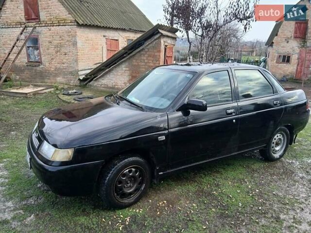 Черный ВАЗ 2110, объемом двигателя 1.6 л и пробегом 180 тыс. км за 2000 $, фото 4 на Automoto.ua