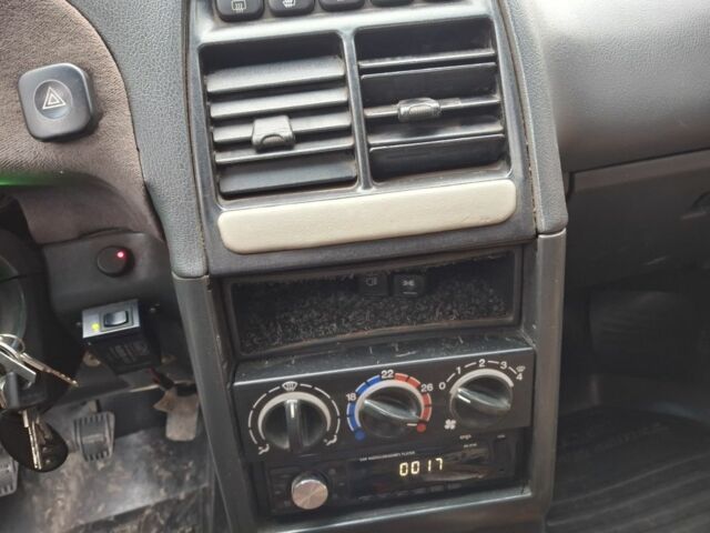 Черный ВАЗ 2110, объемом двигателя 1.6 л и пробегом 150 тыс. км за 2000 $, фото 17 на Automoto.ua