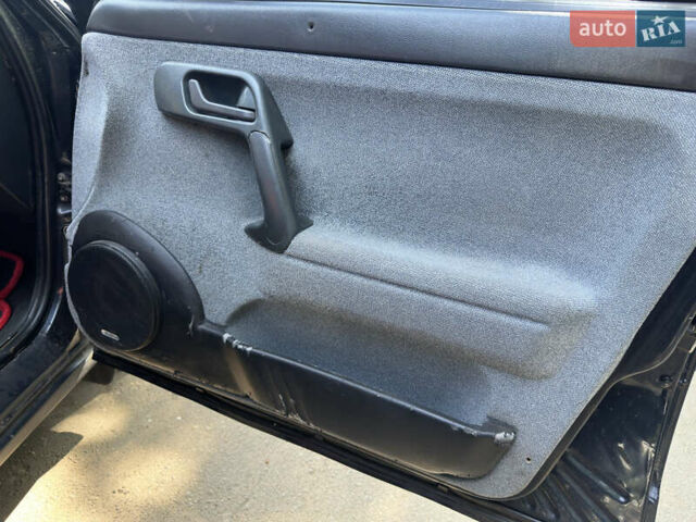 ВАЗ 2110 2008 у Одесі на Automoto.ua Чорний ВАЗ 2110, об'ємом двигуна 1.6 л та пробігом 193 тис. км за 1682 $, фото 21 на Automoto.ua