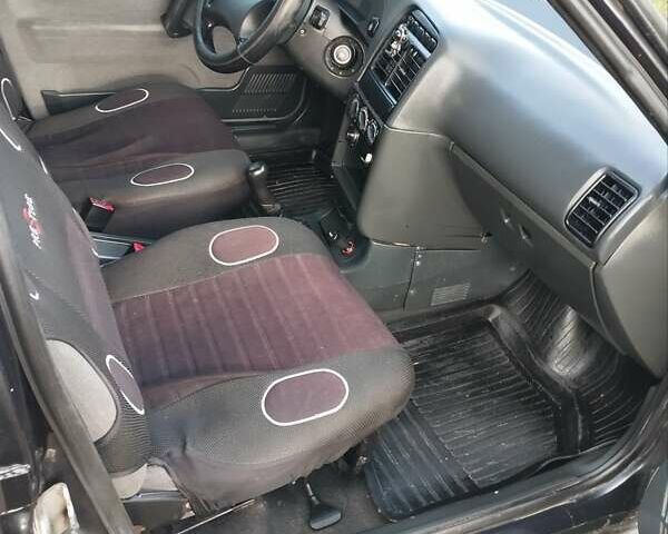 Чорний ВАЗ 2110, об'ємом двигуна 1.6 л та пробігом 208 тис. км за 2000 $, фото 9 на Automoto.ua