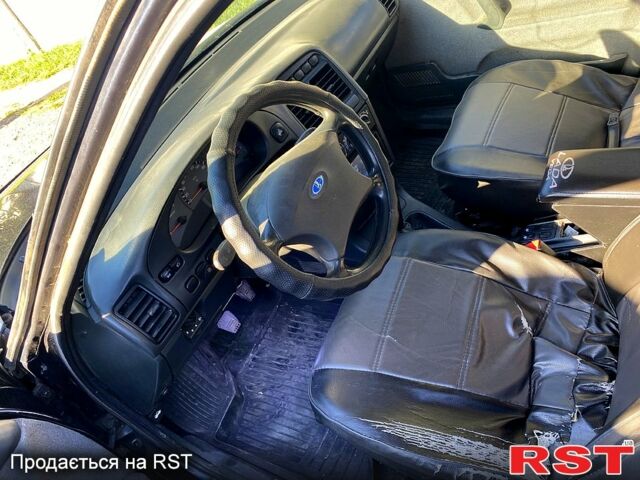 Чорний ВАЗ 2110, об'ємом двигуна 1.6 л та пробігом 250 тис. км за 1400 $, фото 4 на Automoto.ua