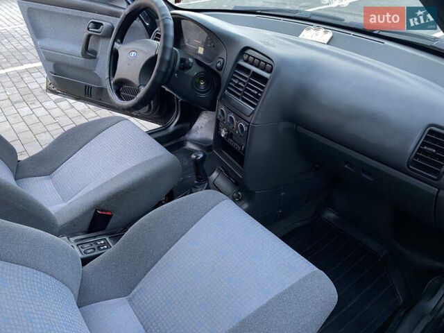 Черный ВАЗ 2110, объемом двигателя 1.6 л и пробегом 81 тыс. км за 3500 $, фото 15 на Automoto.ua