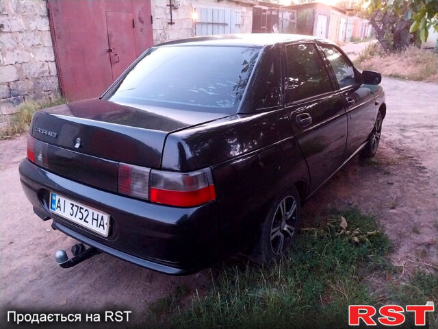 Черный ВАЗ 2110, объемом двигателя 1.6 л и пробегом 300 тыс. км за 1650 $, фото 3 на Automoto.ua