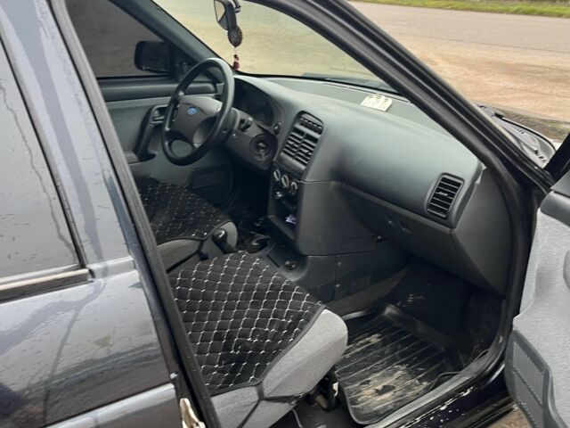 Чорний ВАЗ 2110, об'ємом двигуна 1.6 л та пробігом 81 тис. км за 2850 $, фото 12 на Automoto.ua