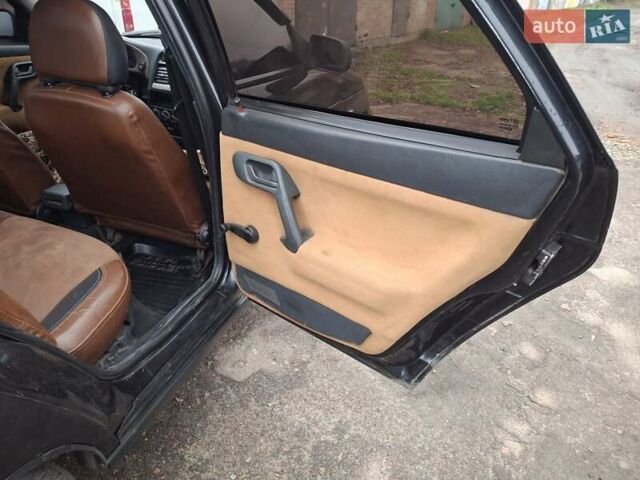 Черный ВАЗ 2110, объемом двигателя 1.6 л и пробегом 149 тыс. км за 2000 $, фото 18 на Automoto.ua