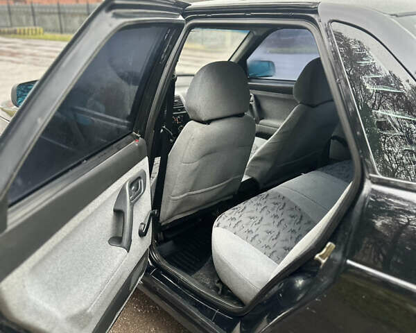 Чорний ВАЗ 2110, об'ємом двигуна 1.6 л та пробігом 166 тис. км за 1999 $, фото 5 на Automoto.ua