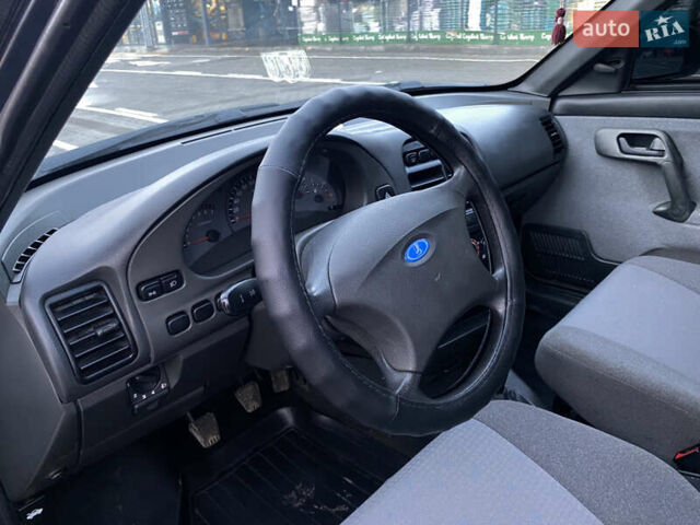 Черный ВАЗ 2110, объемом двигателя 1.6 л и пробегом 81 тыс. км за 3500 $, фото 25 на Automoto.ua