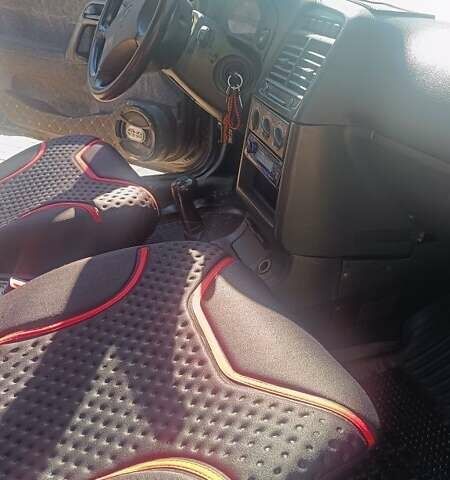 Чорний ВАЗ 2110, об'ємом двигуна 1.6 л та пробігом 182 тис. км за 2400 $, фото 8 на Automoto.ua