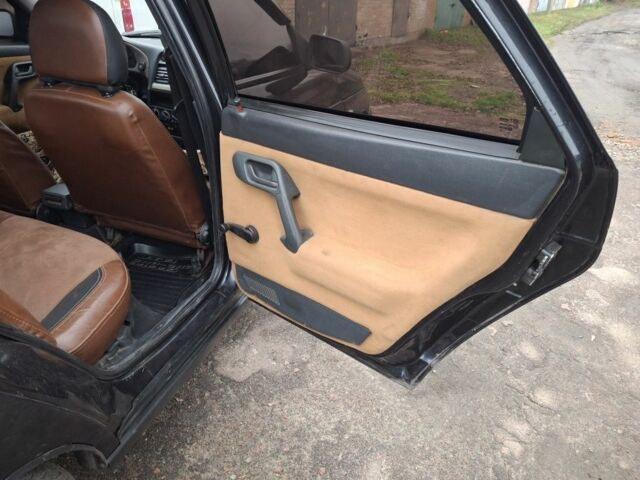 Черный ВАЗ 2110, объемом двигателя 1.6 л и пробегом 150 тыс. км за 2000 $, фото 10 на Automoto.ua