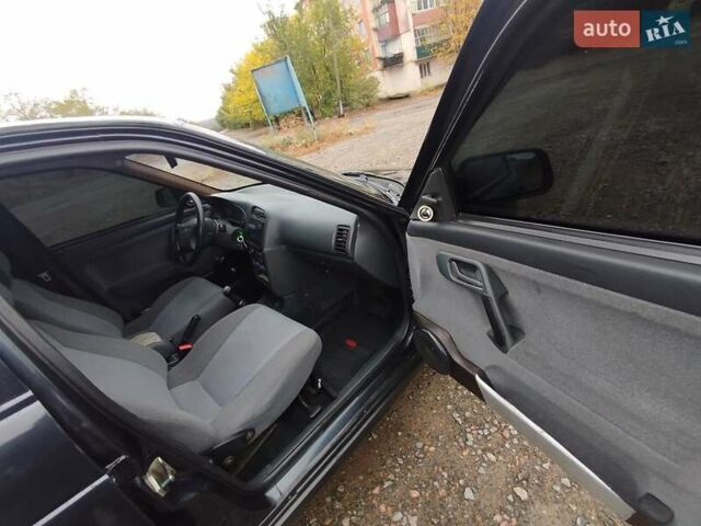 Чорний ВАЗ 2110, об'ємом двигуна 1.6 л та пробігом 209 тис. км за 2500 $, фото 41 на Automoto.ua