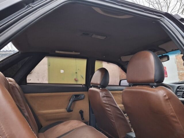 Черный ВАЗ 2110, объемом двигателя 1.6 л и пробегом 150 тыс. км за 2000 $, фото 9 на Automoto.ua