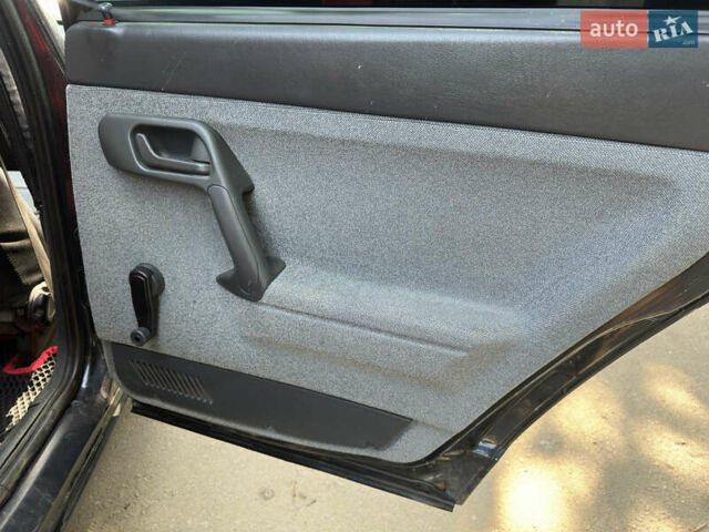 ВАЗ 2110 2008 у Одесі на Automoto.ua Чорний ВАЗ 2110, об'ємом двигуна 1.6 л та пробігом 193 тис. км за 1682 $, фото 19 на Automoto.ua