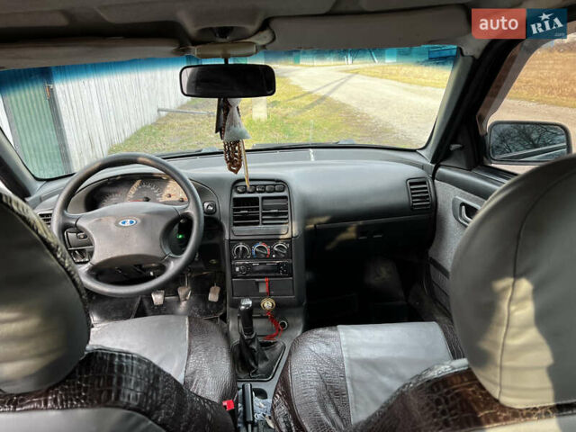 Черный ВАЗ 2110, объемом двигателя 1.6 л и пробегом 260 тыс. км за 2050 $, фото 4 на Automoto.ua