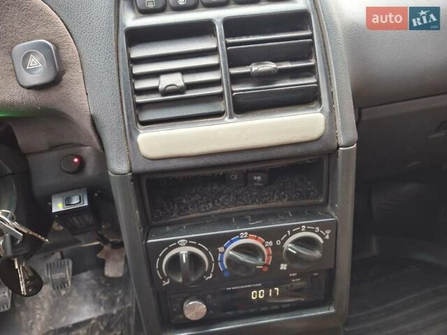 Черный ВАЗ 2110, объемом двигателя 1.6 л и пробегом 149 тыс. км за 2000 $, фото 17 на Automoto.ua