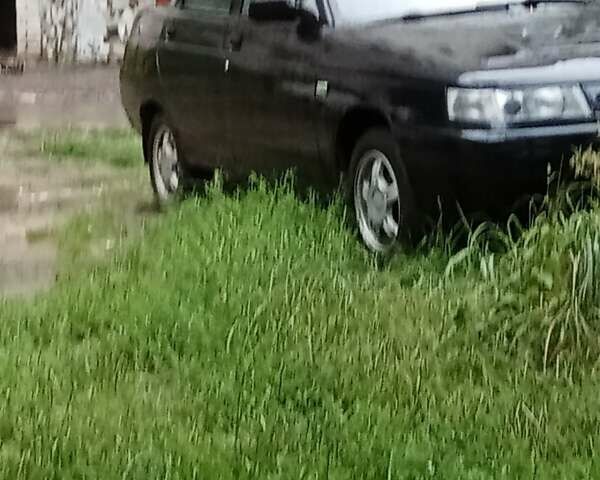 Черный ВАЗ 2110, объемом двигателя 1.6 л и пробегом 118 тыс. км за 3000 $, фото 2 на Automoto.ua