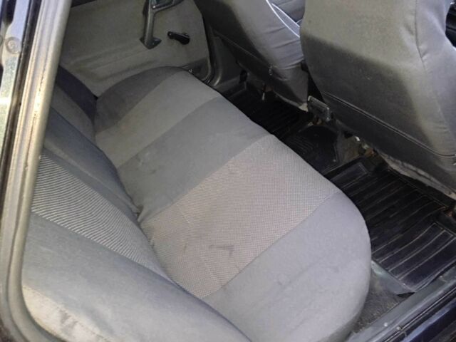 Черный ВАЗ 2110, объемом двигателя 1.6 л и пробегом 173 тыс. км за 2500 $, фото 3 на Automoto.ua