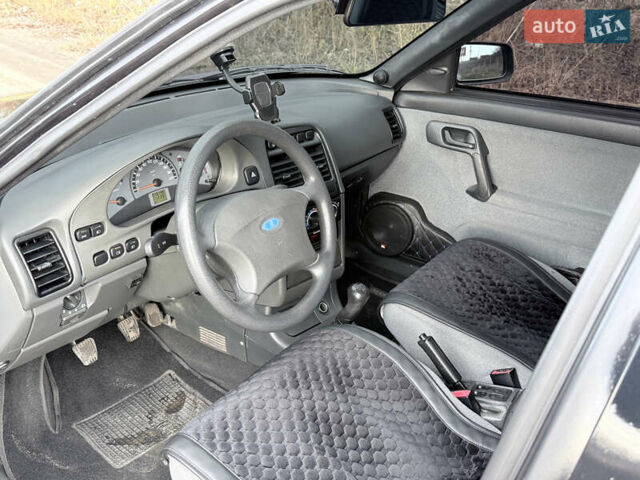 Черный ВАЗ 2110, объемом двигателя 1.6 л и пробегом 116 тыс. км за 3400 $, фото 7 на Automoto.ua