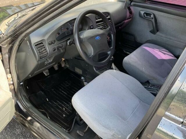 Черный ВАЗ 2110, объемом двигателя 1.6 л и пробегом 245 тыс. км за 2300 $, фото 4 на Automoto.ua