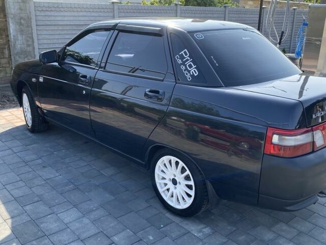 Черный ВАЗ 2110, объемом двигателя 1.6 л и пробегом 1000 тыс. км за 3000 $, фото 2 на Automoto.ua