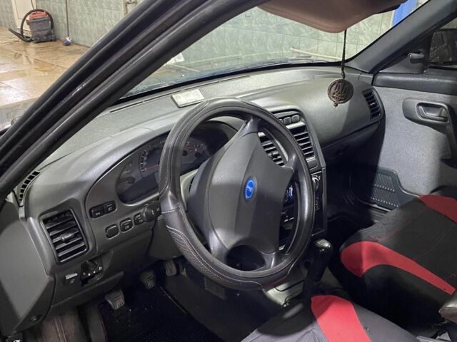 Чорний ВАЗ 2110, об'ємом двигуна 1.6 л та пробігом 150 тис. км за 1650 $, фото 8 на Automoto.ua