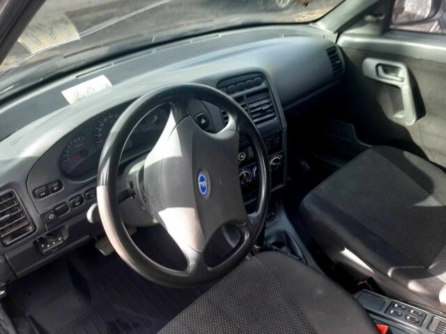 Черный ВАЗ 2110, объемом двигателя 1.6 л и пробегом 95 тыс. км за 3500 $, фото 2 на Automoto.ua