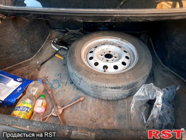 Черный ВАЗ 2110, объемом двигателя 1.6 л и пробегом 189 тыс. км за 2400 $, фото 8 на Automoto.ua