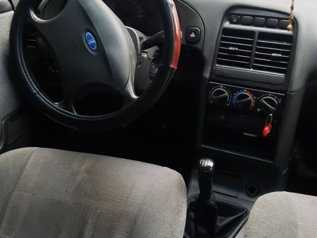 Черный ВАЗ 2110, объемом двигателя 1.6 л и пробегом 190 тыс. км за 2100 $, фото 6 на Automoto.ua