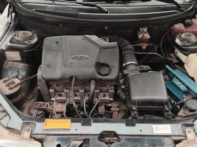 Чорний ВАЗ 2110, об'ємом двигуна 1.6 л та пробігом 107 тис. км за 2000 $, фото 2 на Automoto.ua