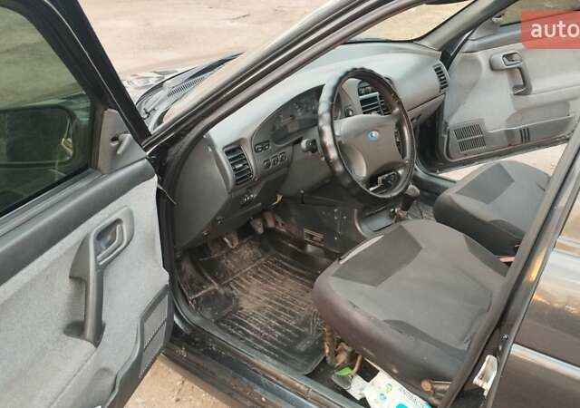 Чорний ВАЗ 2110, об'ємом двигуна 1.6 л та пробігом 180 тис. км за 1600 $, фото 11 на Automoto.ua