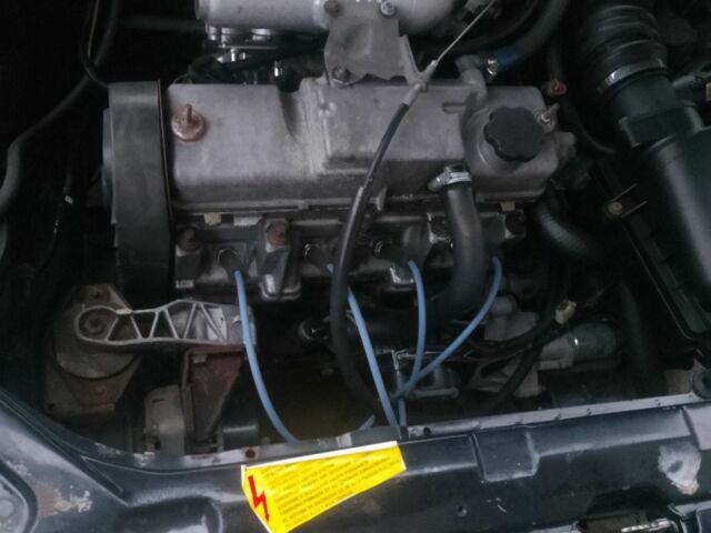 Черный ВАЗ 2110, объемом двигателя 1.6 л и пробегом 200 тыс. км за 1074 $, фото 2 на Automoto.ua