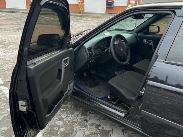 ВАЗ 2110 2011 в Белой Церкве на Automoto.ua Черный ВАЗ 2110, объемом двигателя 1.6 л и пробегом 1000 тыс. км за 3000 $, фото 4 на Automoto.ua